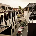 호텔 Karl August - A Neighborhood 4*