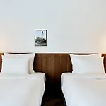 Szálloda Karl August - A Neighborhood 4*