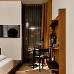 Szálloda Karl August - A Neighborhood 4*