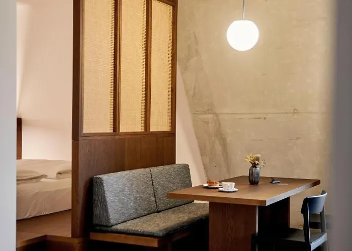 Karl August - A Neighborhood 4* Norymberga